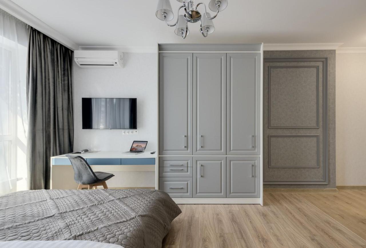 Modern New Cozy Apartment Kvartet Railway Station Kiev Buitenkant foto