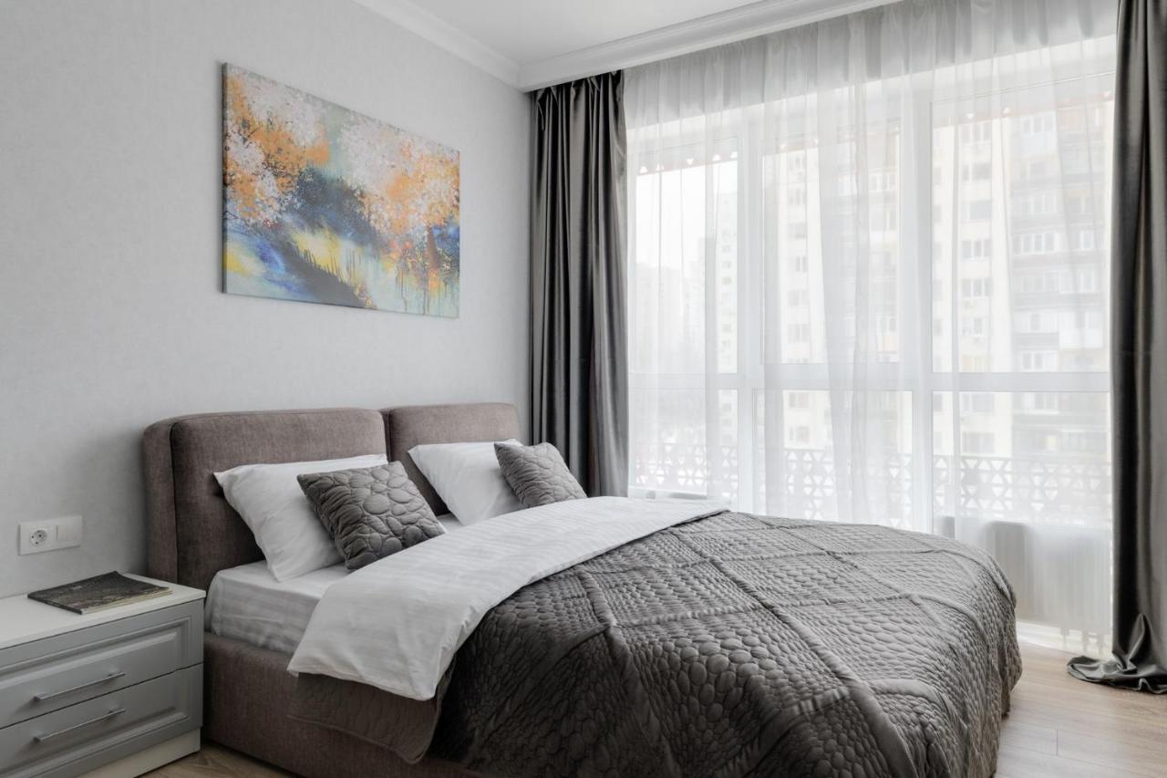 Modern New Cozy Apartment Kvartet Railway Station Kiev Buitenkant foto