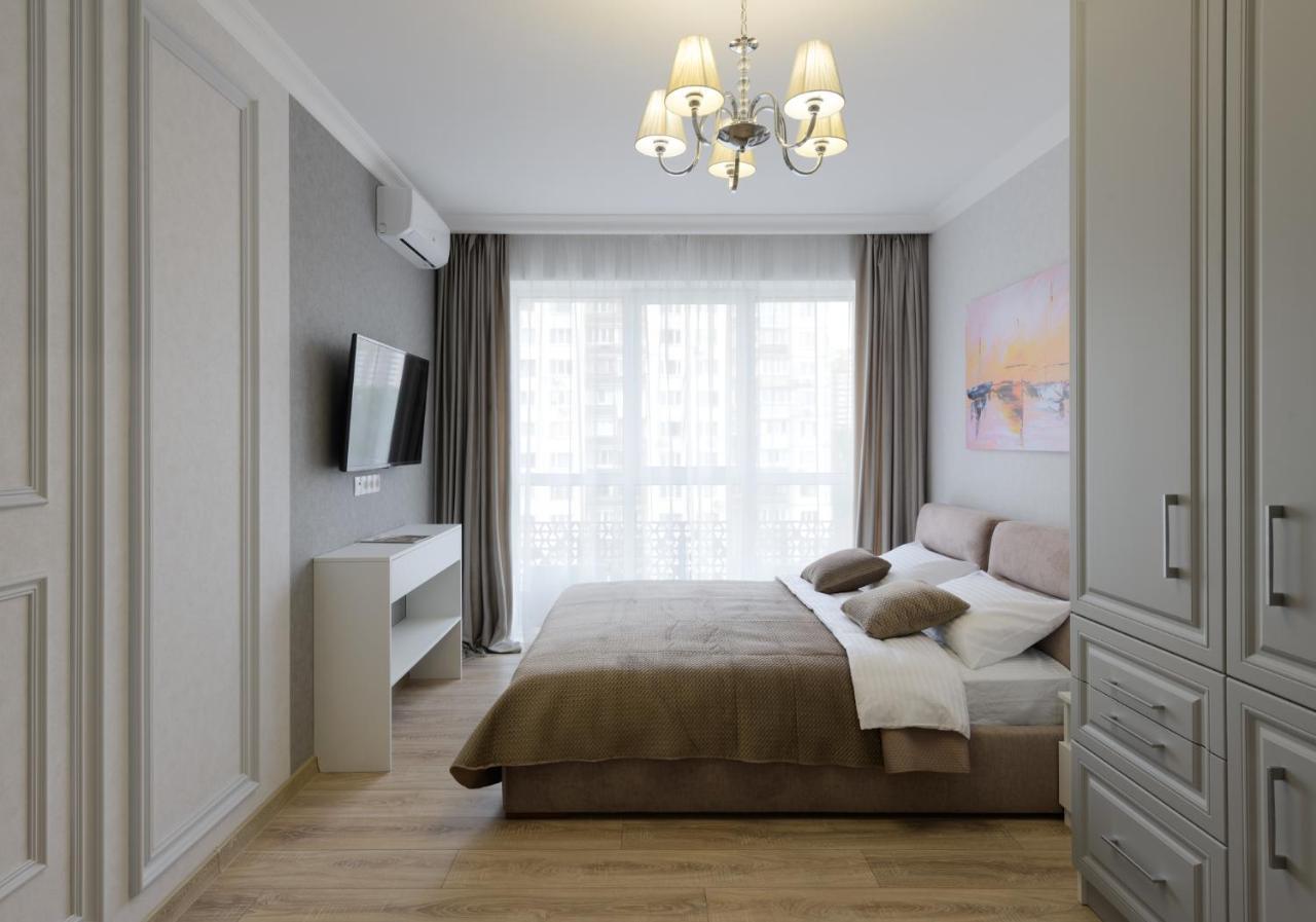 Modern New Cozy Apartment Kvartet Railway Station Kiev Buitenkant foto