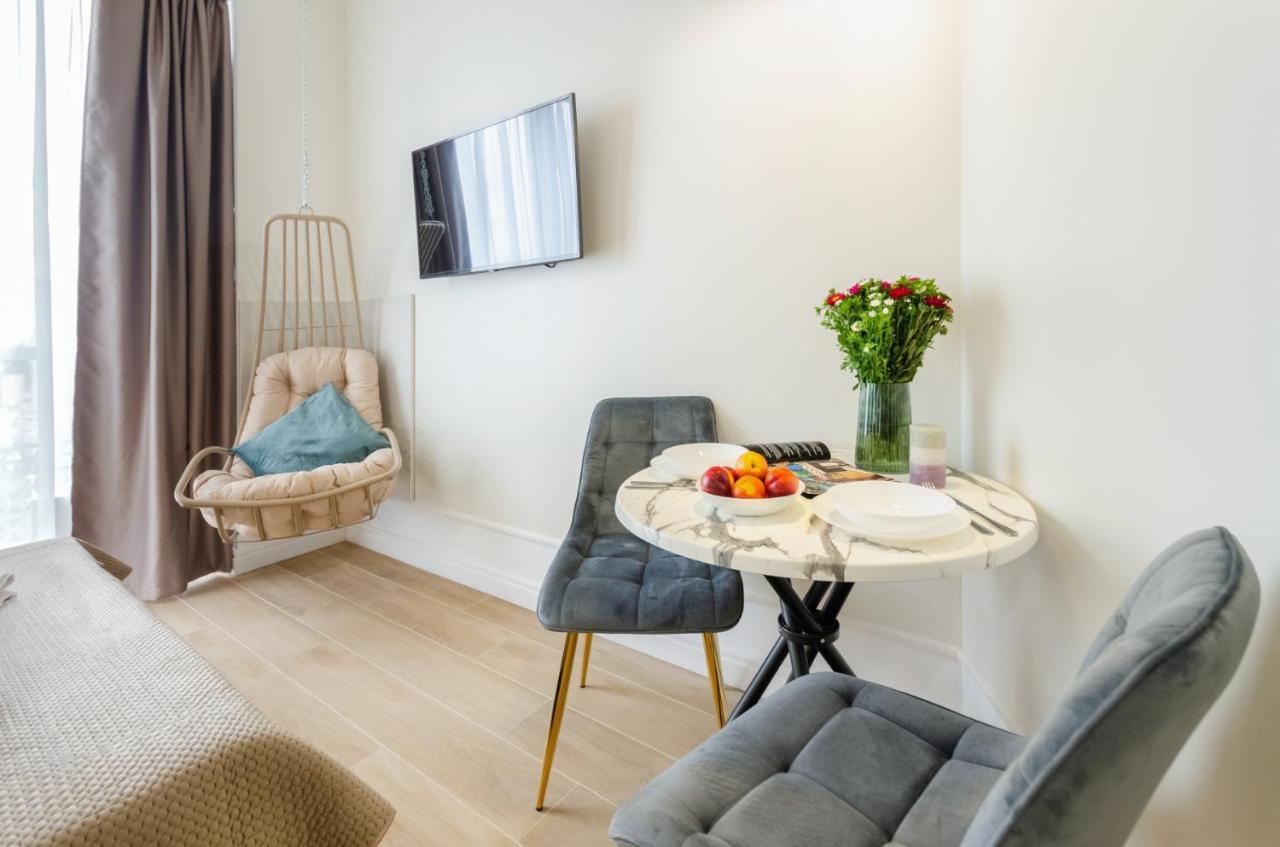 Modern New Cozy Apartment Kvartet Railway Station Kiev Buitenkant foto