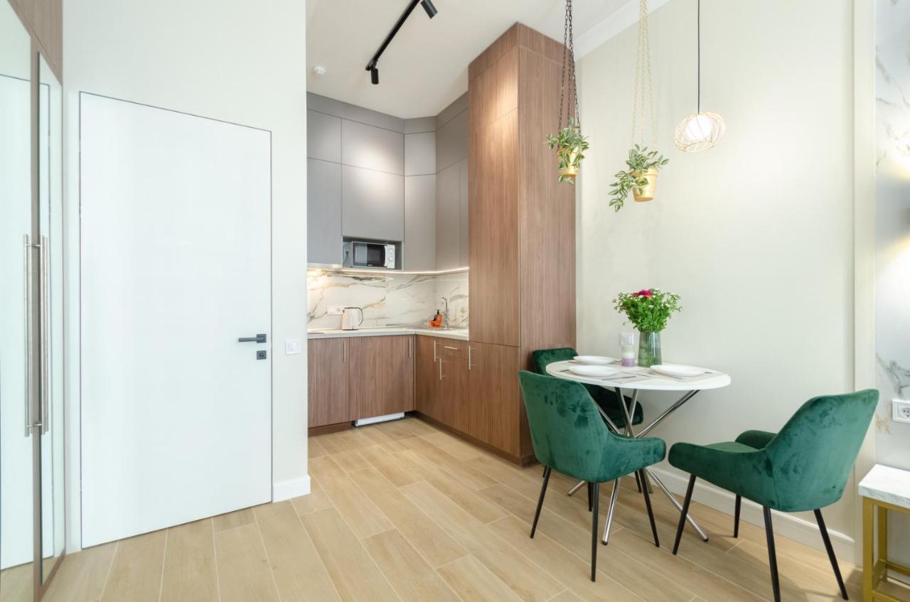 Modern New Cozy Apartment Kvartet Railway Station Kiev Buitenkant foto